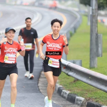 Runner Photo 7021632