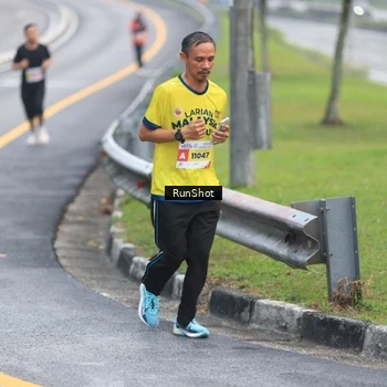 Runner Photo 7021659