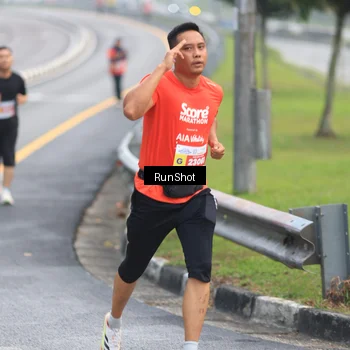 Runner Photo 7021690