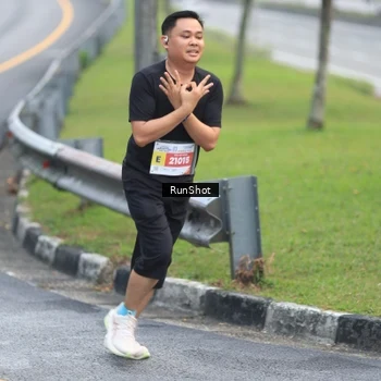 Runner Photo 7021694