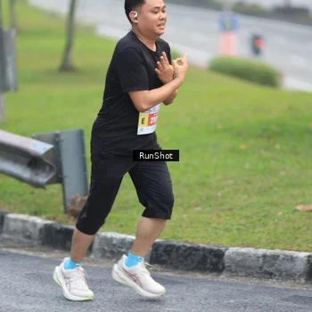 Runner Photo 7021700