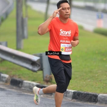 Runner Photo 7021702