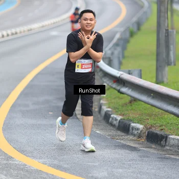 Runner Photo 7021709