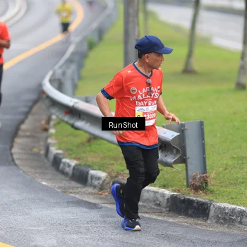 Runner Photo 7021742