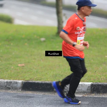 Runner Photo 7021756