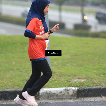 Runner Photo 7021759