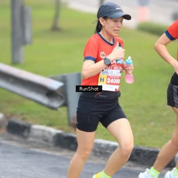 Runner Photo 7021774