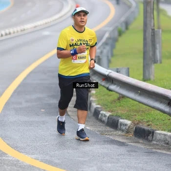 Runner Photo 7021777