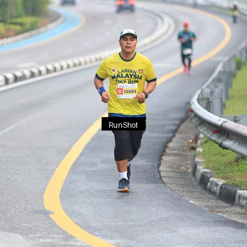 Runner Photo 7021782