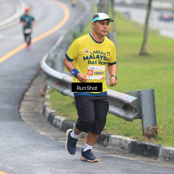 Runner Photo 7021788