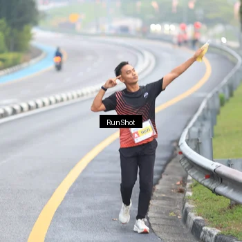 Runner Photo 7021832