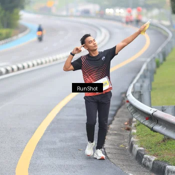 Runner Photo 7021842