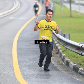 Runner Photo 7021853