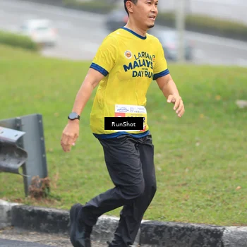 Runner Photo 7021873