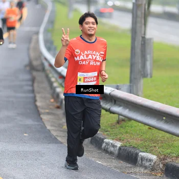 Runner Photo 7021877