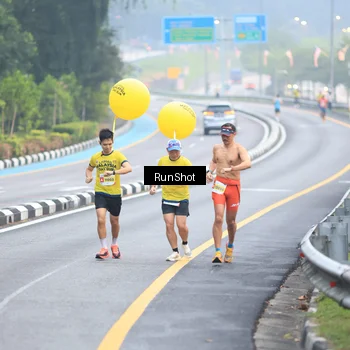 Runner Photo 7021880