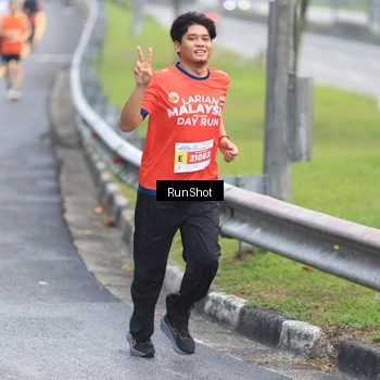 Runner Photo 7021882
