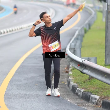 Runner Photo 7021887