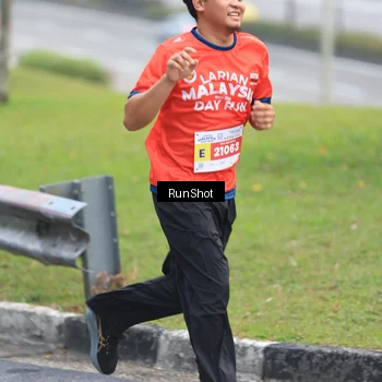 Runner Photo 7021888
