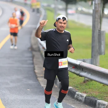 Runner Photo 7021893