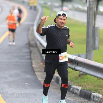 Runner Photo 7021894