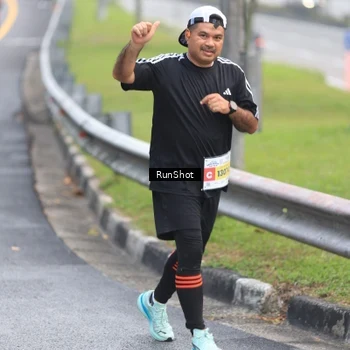 Runner Photo 7021899