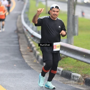 Runner Photo 7021916