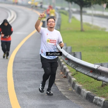 Runner Photo 7021920