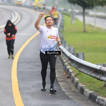 Runner Photo 7021921