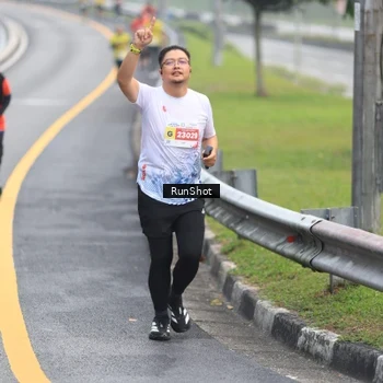 Runner Photo 7021925
