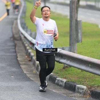 Runner Photo 7021930