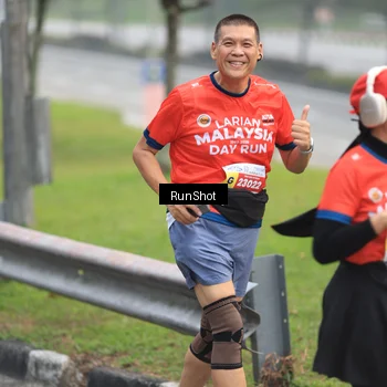 Runner Photo 7021993