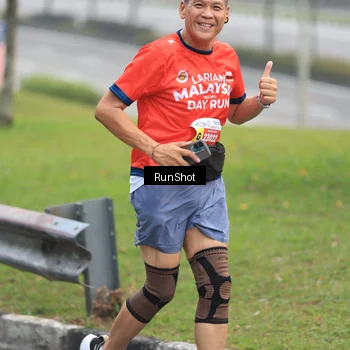 Runner Photo 7021998