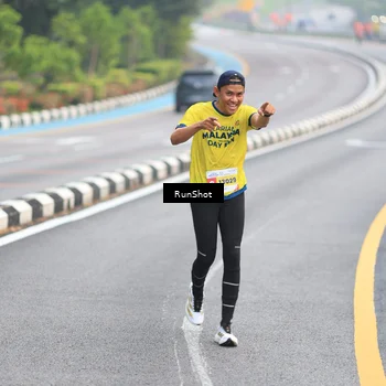Runner Photo 7022012