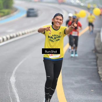 Runner Photo 7022024