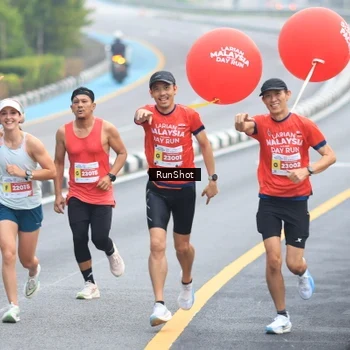 Runner Photo 7022035