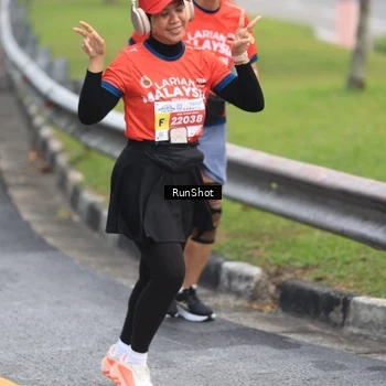 Runner Photo 7022041