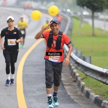 Runner Photo 7022042