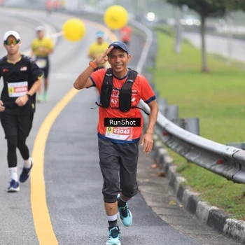 Runner Photo 7022046