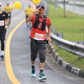Runner Photo 7022054