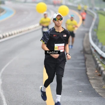 Runner Photo 7022055