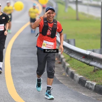 Runner Photo 7022057