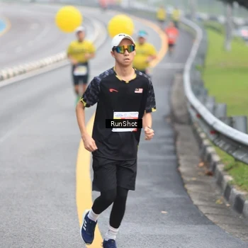 Runner Photo 7022059