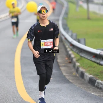 Runner Photo 7022064