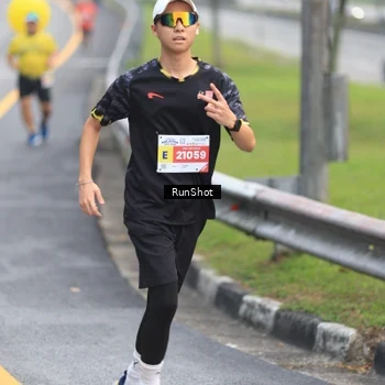 Runner Photo 7022069