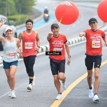 Runner Photo 7022072