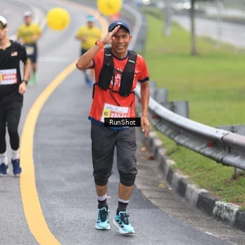 Runner Photo 7022073