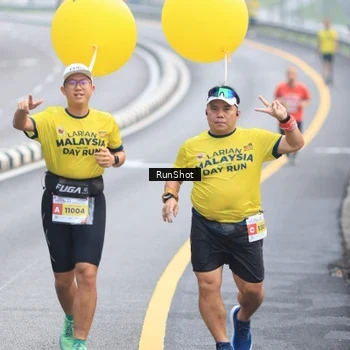 Runner Photo 7022075