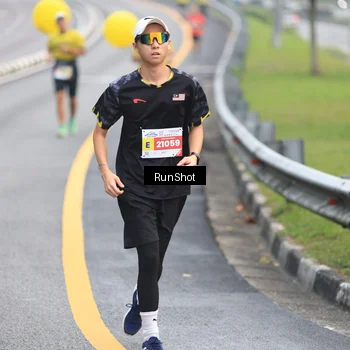 Runner Photo 7022078