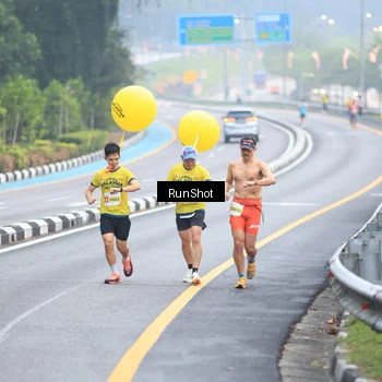 Runner Photo 7022095